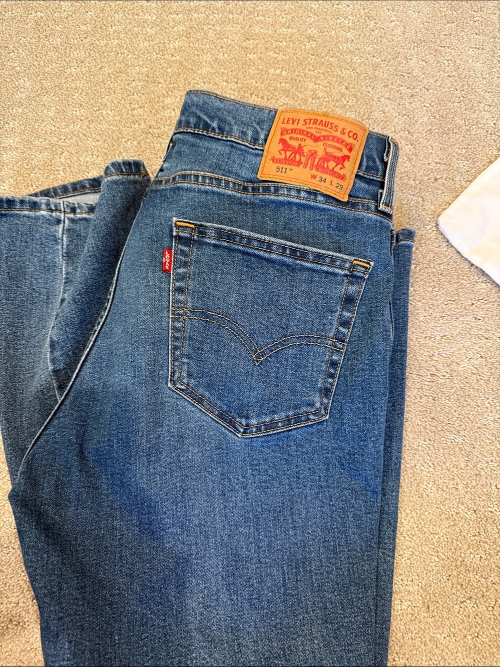 Levi's Men's Slim Straight Blue Jeans with Signature Patch
